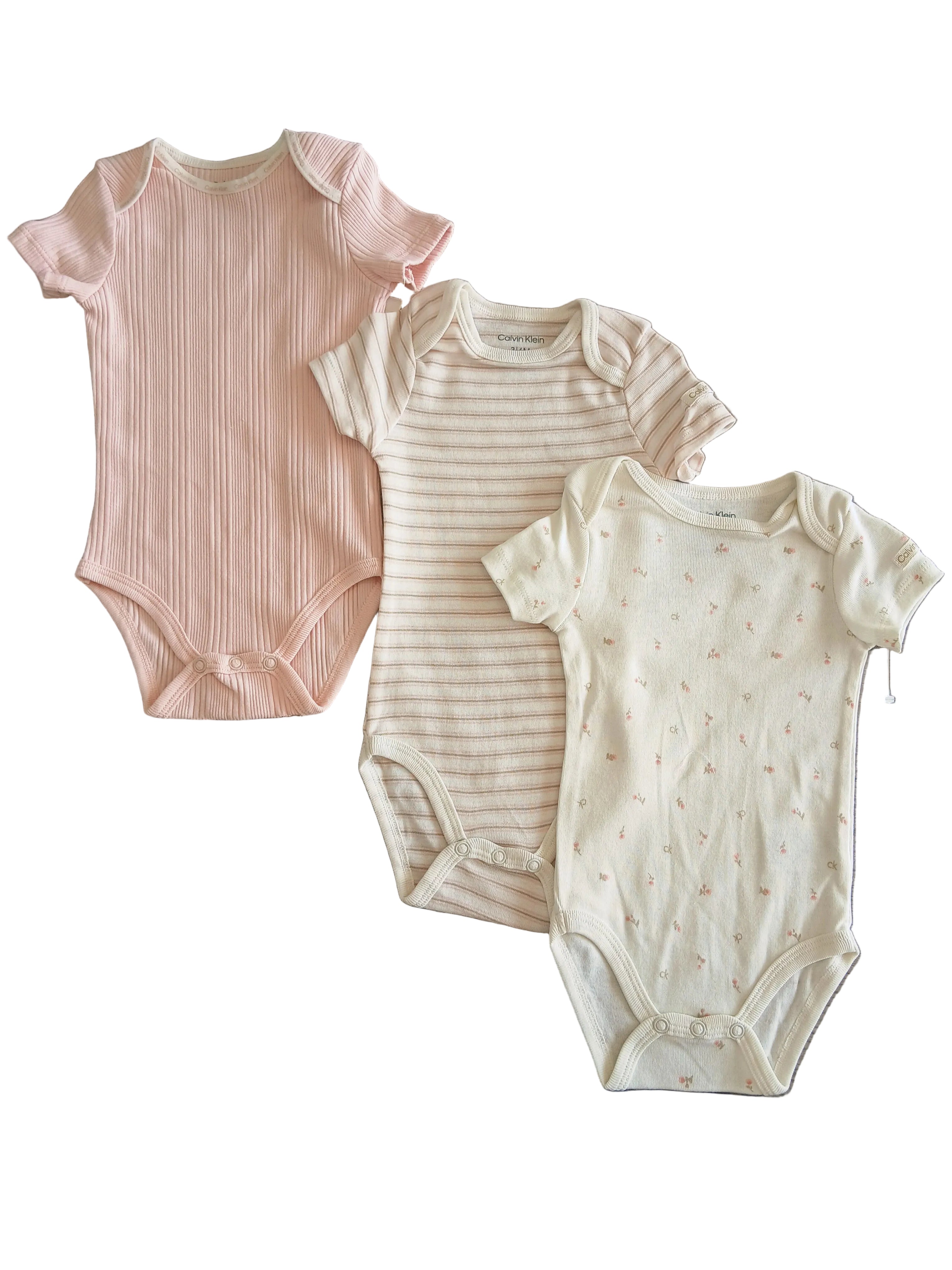 Pañaleros Calvin Klein bebe niña